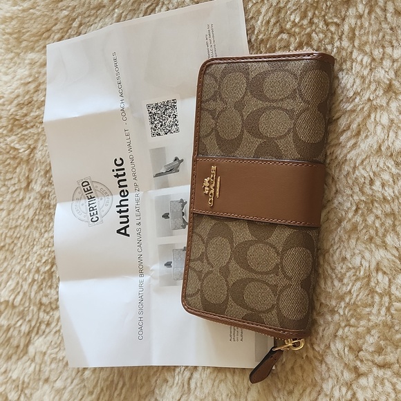 NWOT Coach Signature Leather Zip Around Long Wallet 🤎💛 - Picture 16 of 16